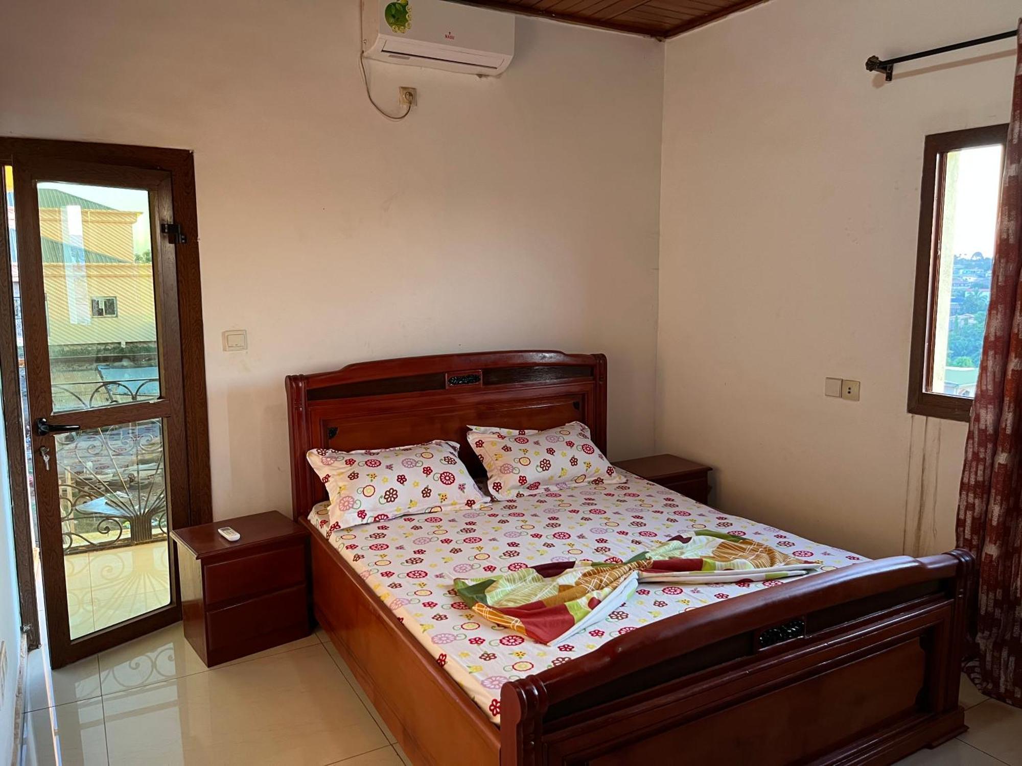 Appartement Moderne De 120M2 , Dote De Cameras De Surveying Et Situe A Maetur Nkomo, Un Quartier Residentiel Yaoundé Eksteriør bilde